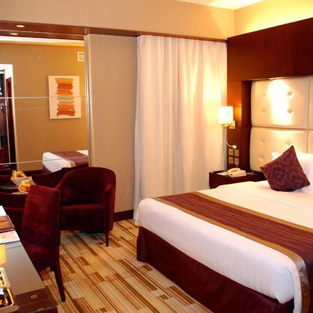 דובאי Monaco Hotel מראה חיצוני תמונה