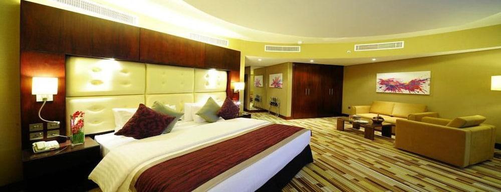 דובאי Monaco Hotel מראה חיצוני תמונה