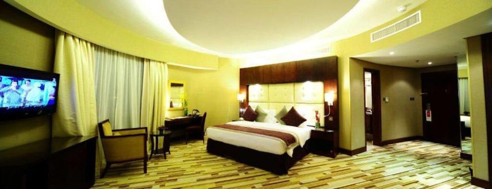 דובאי Monaco Hotel מראה חיצוני תמונה