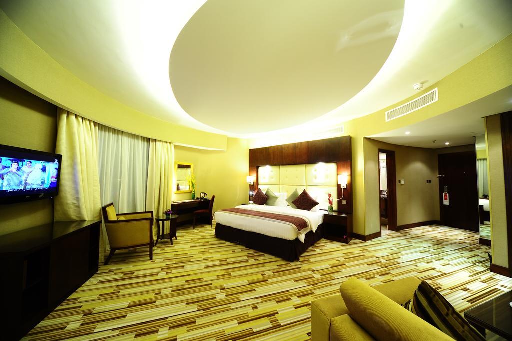 דובאי Monaco Hotel מראה חיצוני תמונה