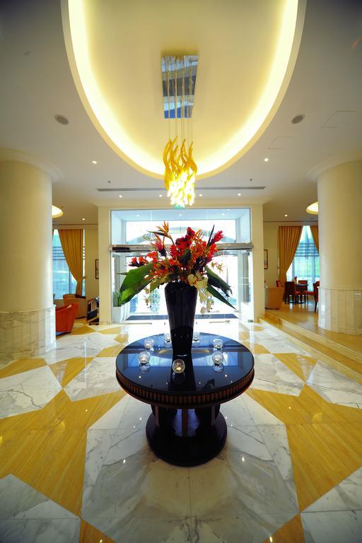דובאי Monaco Hotel מראה חיצוני תמונה